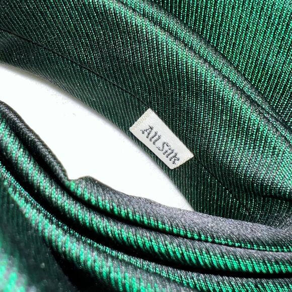 Vintage Emerald Green Silk Necktie Classic Business Formal - Picture 4 of 5